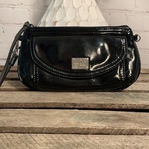 Nine & Co mini black patent leather wristlet.🌻